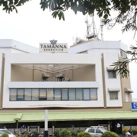 Executive Tamanna Hotel Hinjawadi Bagian luar foto